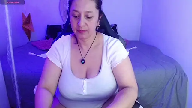 camilalatti online show from 05/01/26, 12:59