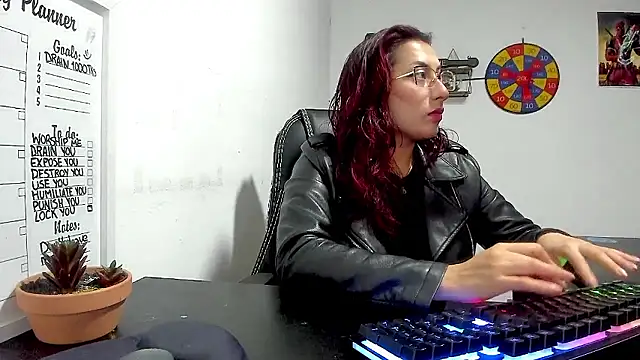 Snapshot of Scarlett_Sen chatting on 12/03/24, 03:00 Scarlett Sen online show from 12/03/24, 03:00