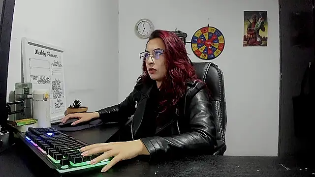 Snapshot of Scarlett_Sen chatting on 01/09/25, 02:18 Scarlett Sen online show from 01/09/25, 02:18