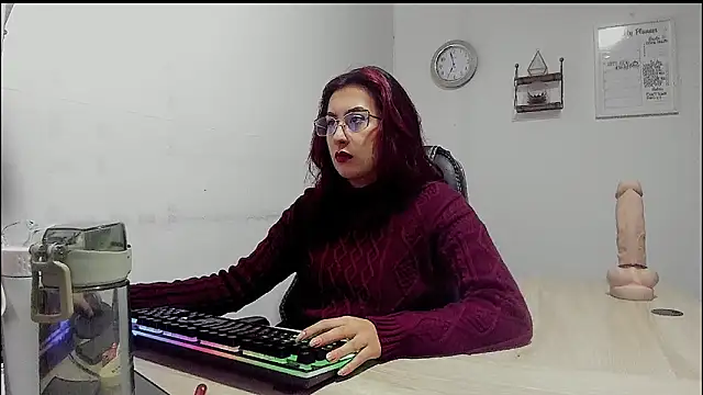 Snapshot of Scarlett_Sen chatting on 01/30/25, 02:04 Scarlett Sen online show from 01/30/25, 02:04