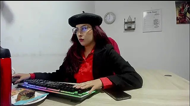 Snapshot of Scarlett_Sen chatting on 03/04/25, 12:55 Scarlett Sen online show from 03/04/25, 12:55