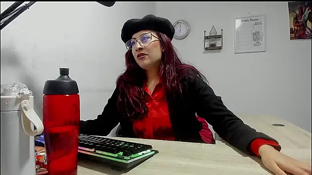 Snapshot of Scarlett_Sen chatting on 03/05/25, 01:28 Scarlett Sen online show from 03/05/25, 01:28