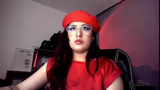 Snapshot of Scarlett_Sen chatting on 09/13/25, 03:23 Scarlett Sen online show from 09/13/25, 03:23