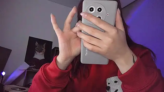 Snapshot of Scarlett_Sen chatting on 09/29/25, 02:22 Scarlett Sen online show from 09/29/25, 02:22