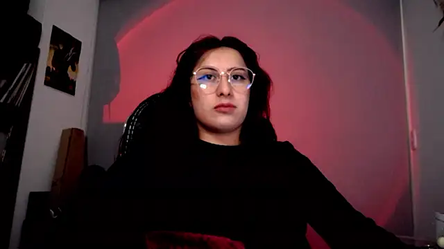 Snapshot of Scarlett_Sen chatting on 10/22/25, 02:17 Scarlett Sen online show from 10/22/25, 02:17