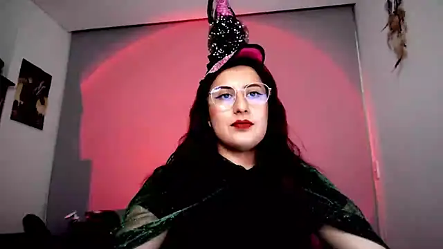 Snapshot of Scarlett_Sen chatting on 10/27/25, 01:48 Scarlett Sen online show from 10/27/25, 01:48