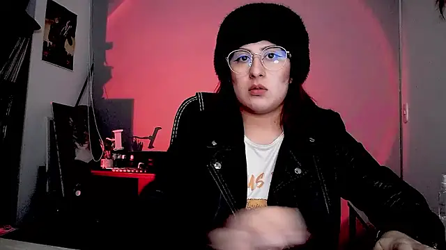 Snapshot of Scarlett_Sen chatting on 11/21/25, 01:10 Scarlett Sen online show from 11/21/25, 01:10