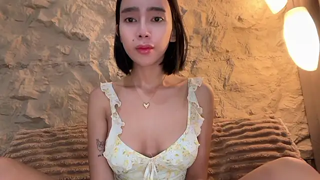 GenesisCastillano online show from 07/19/26, 06:50