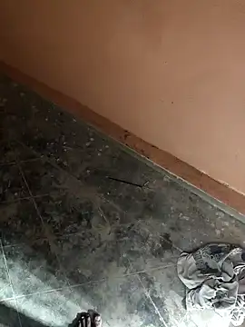 Snapshot of khilkhiladi chatting on 02/20/25, 03:45 khilkhiladi online show from 02/20/25, 03:45