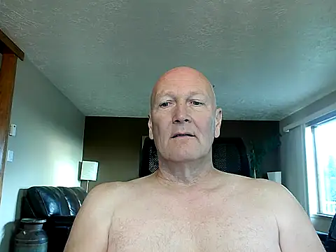 Snapshot of BasicAnt chatting on 09/11/25, 01:22 BasicAnt online show from 09/11/25, 01:22