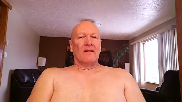 Snapshot of BasicAnt chatting on 02/06/26, 04:10 BasicAnt online show from 02/06/26, 04:10