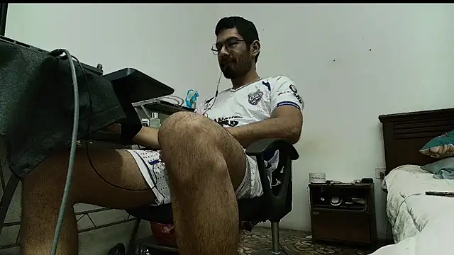 x-sebastian online show from 03/31/26, 07:25