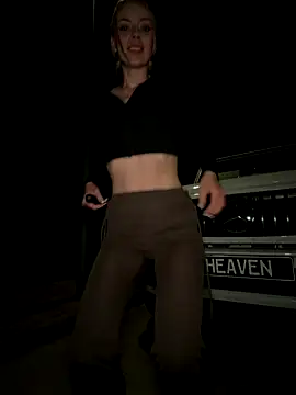 Snapshot of HopeHeaven chatting on 11/29/25, 09:40 HopeHeaven online show from 11/29/25, 09:40