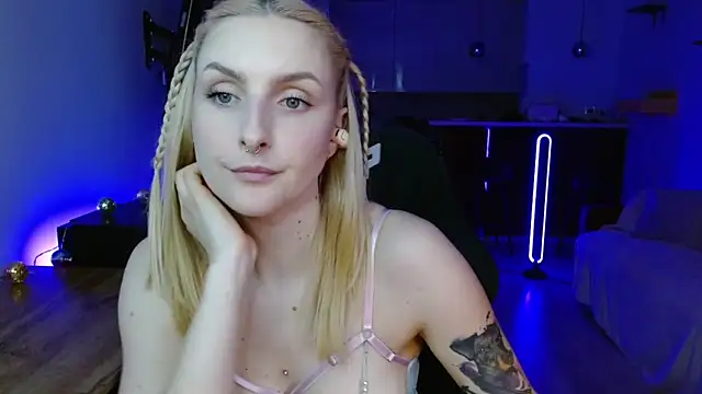 illusorycat online show from 03/13/26, 01:29