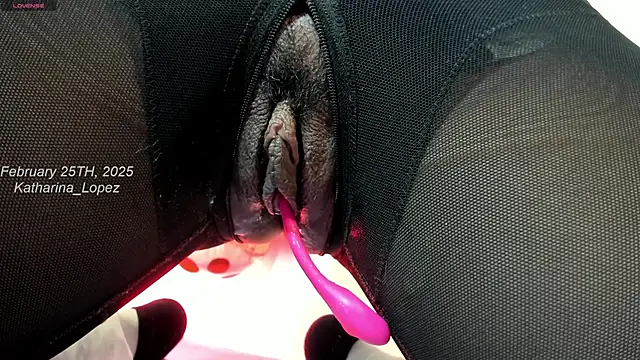 Snapshot of Katharina_Lopez chatting on 02/25/25, 11:44 Katharina Lopez online show from 02/25/25, 11:44