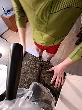 Snapshot of utoopia777 chatting on 12/19/25, 07:26 utoopia777 online show from 12/19/25, 07:26