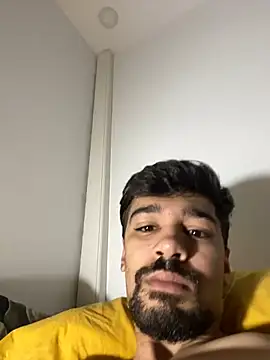 Snapshot of Hermanooooooo chatting on 07/27/26, 12:01 Hermanooooooo online show from 07/27/26, 12:01