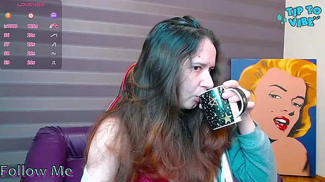 iris nikhols online show from 09/22/25, 02:13