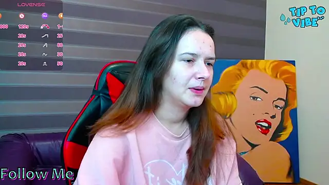 iris nikhols online show from 09/29/25, 12:05