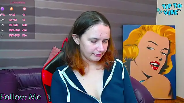 iris nikhols online show from 10/10/25, 01:48