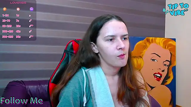 iris nikhols online show from 11/13/25, 10:19