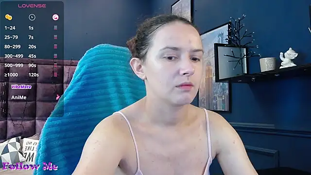 Snapshot of iris_nikhols chatting on 07/08/26, 12:48 iris nikhols online show from 07/08/26, 12:48