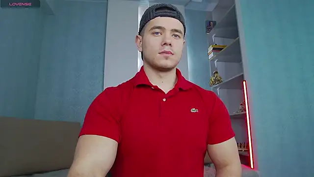 Snapshot of Arilas_ chatting on 02/14/25, 07:17 Arilas online show from 02/14/25, 07:17