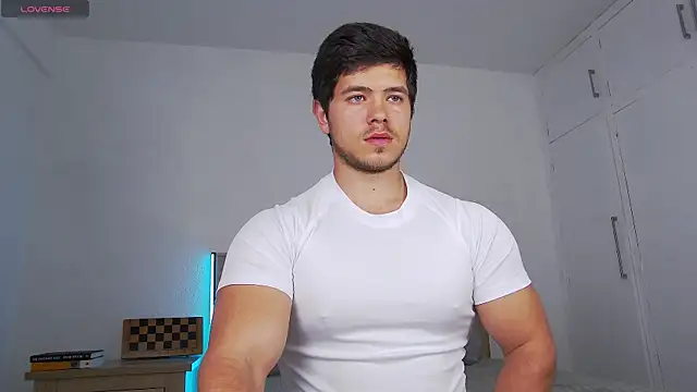 Arilas  online show from 04/05/26, 07:05