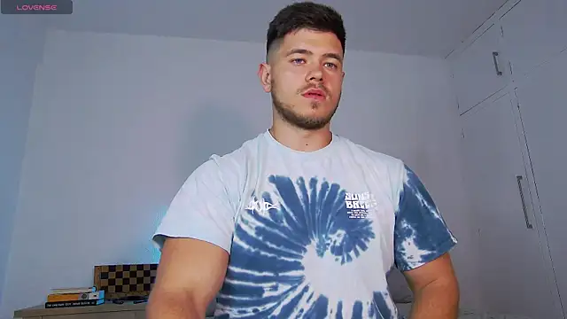 Arilas  online show from 04/14/26, 07:14