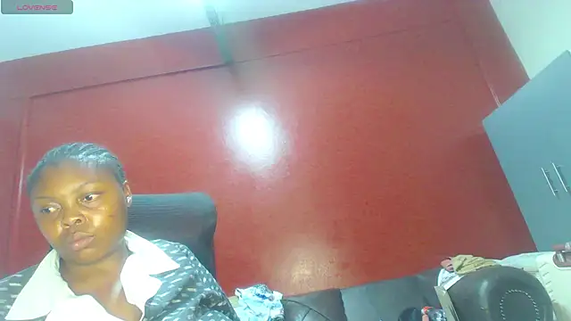 Sexyroseytitz 00 online show from 01/29/25, 09:17