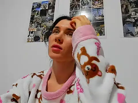 Snapshot of Cameron_diazz chatting on 02/10/26, 08:57 Cameron diazz online show from 02/10/26, 08:57