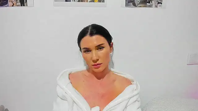 Snapshot of Cameron_diazz chatting on 02/22/26, 09:24 Cameron diazz online show from 02/22/26, 09:24