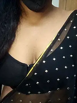 sexynayan23 online show from 10/03/25, 12:13