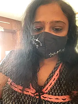 sexynayan23 online show from 07/13/26, 04:48