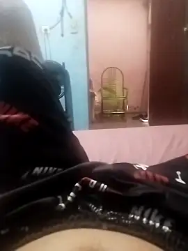 Snapshot of Emanuel45js chatting on 02/26/25, 07:16 Emanuel45js online show from 02/26/25, 07:16