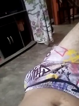 Snapshot of Emanuel45js chatting on 03/07/25, 02:45 Emanuel45js online show from 03/07/25, 02:45