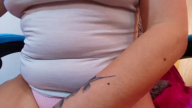 klylls squirt  online show from 03/19/26, 08:02