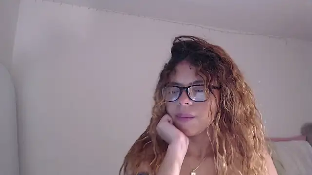 ValienteGirl  online show from 04/08/26, 01:38