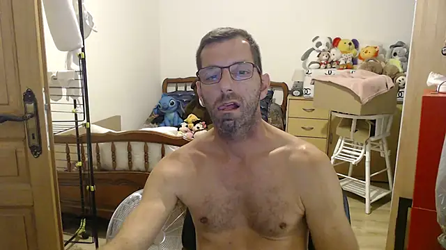 Snapshot of steph19x5 chatting on 07/10/26, 03:25 steph19x5 online show from 07/10/26, 03:25