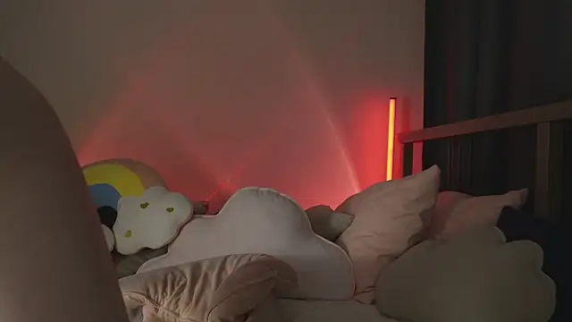 Snapshot of MiracleSandy chatting on 03/04/25, 07:22 MiracleSandy online show from 03/04/25, 07:22