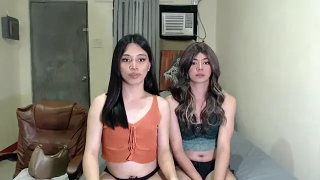 Snapshot of Urworldclasstrans chatting on 03/10/25, 02:37 Urworldclasstrans online show from 03/10/25, 02:37