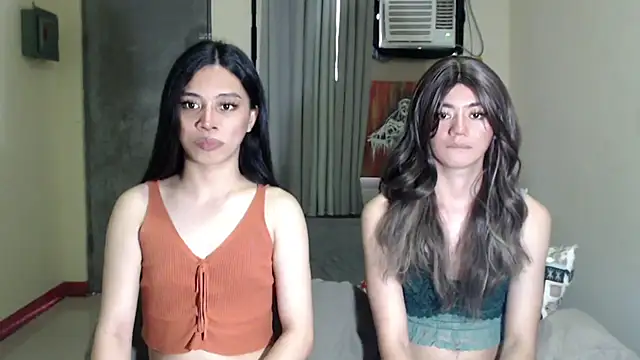 Snapshot of Urworldclasstrans chatting on 09/17/25, 05:09 Urworldclasstrans online show from 09/17/25, 05:09