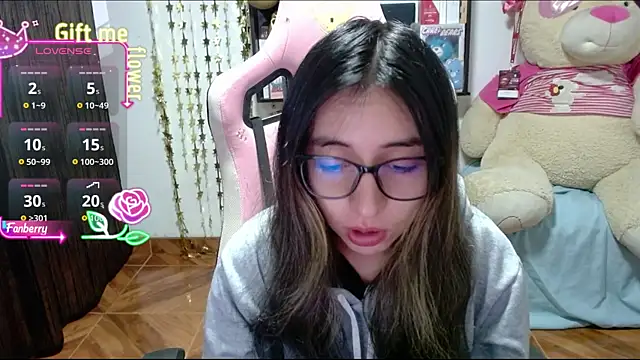 Maggie Fox3 online show from 09/09/25, 02:44