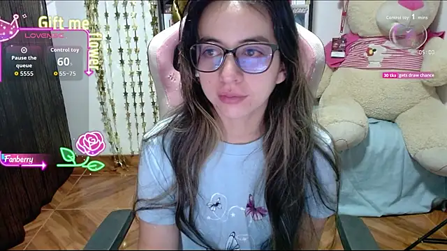 Maggie Fox3 online show from 09/21/25, 02:35