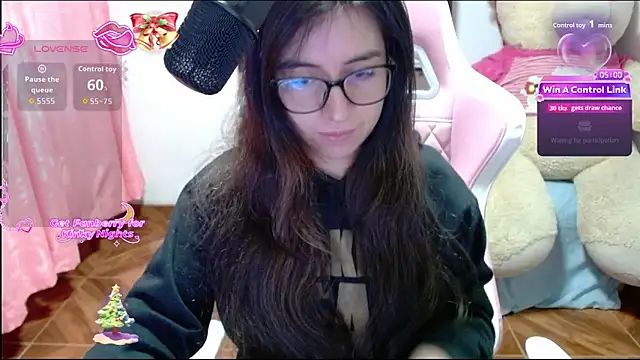 Maggie Fox3 online show from 02/03/26, 12:42