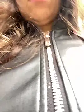 Maggie Fox3 online show from 03/26/26, 05:51