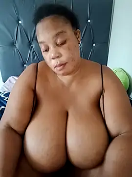 Lovelyboobs01 online show from 03/10/25, 09:32