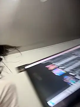 stormytt  online show from 11/19/25, 06:46