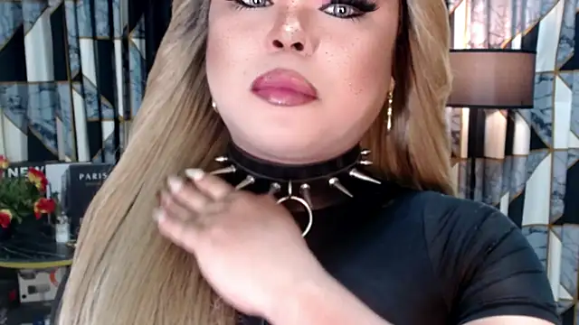 Mistress DOMnicaaxx online show from 09/17/25, 04:41