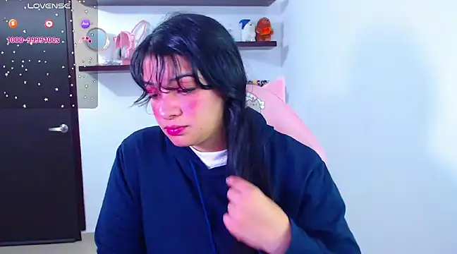 Snapshot of Vannessa__Shy chatting on 02/03/25, 09:07 Vannessa  Shy online show from 02/03/25, 09:07